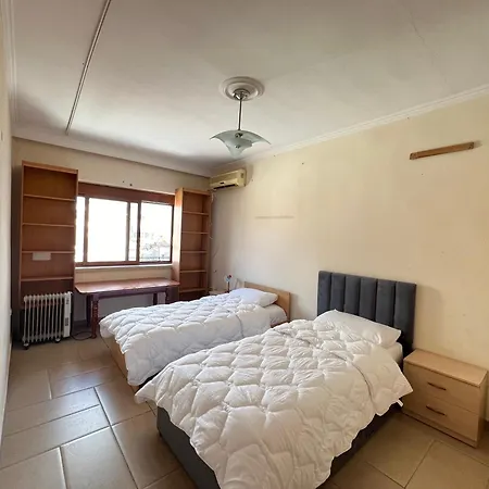 Center 2bedrooms
