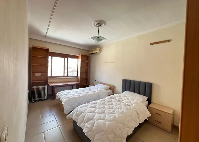 Center 2bedrooms