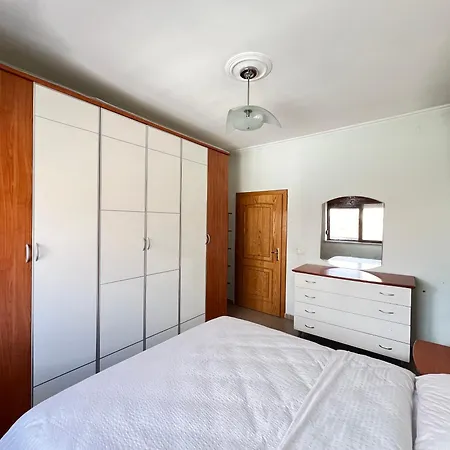 Center 2bedrooms Апартаменты Тирана